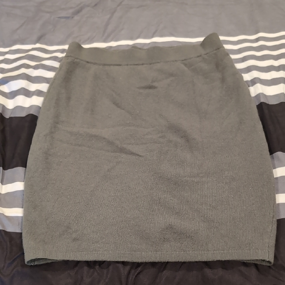 Vintage United Colors Of Benetton Skirt Small 100% Wool Made In Italy Green